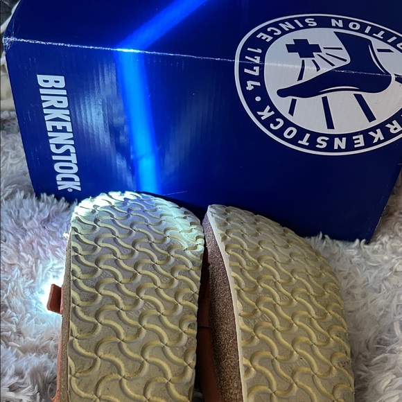 Birkenstock women's Peach colored Big Buckle Style - Picture 8 of 9